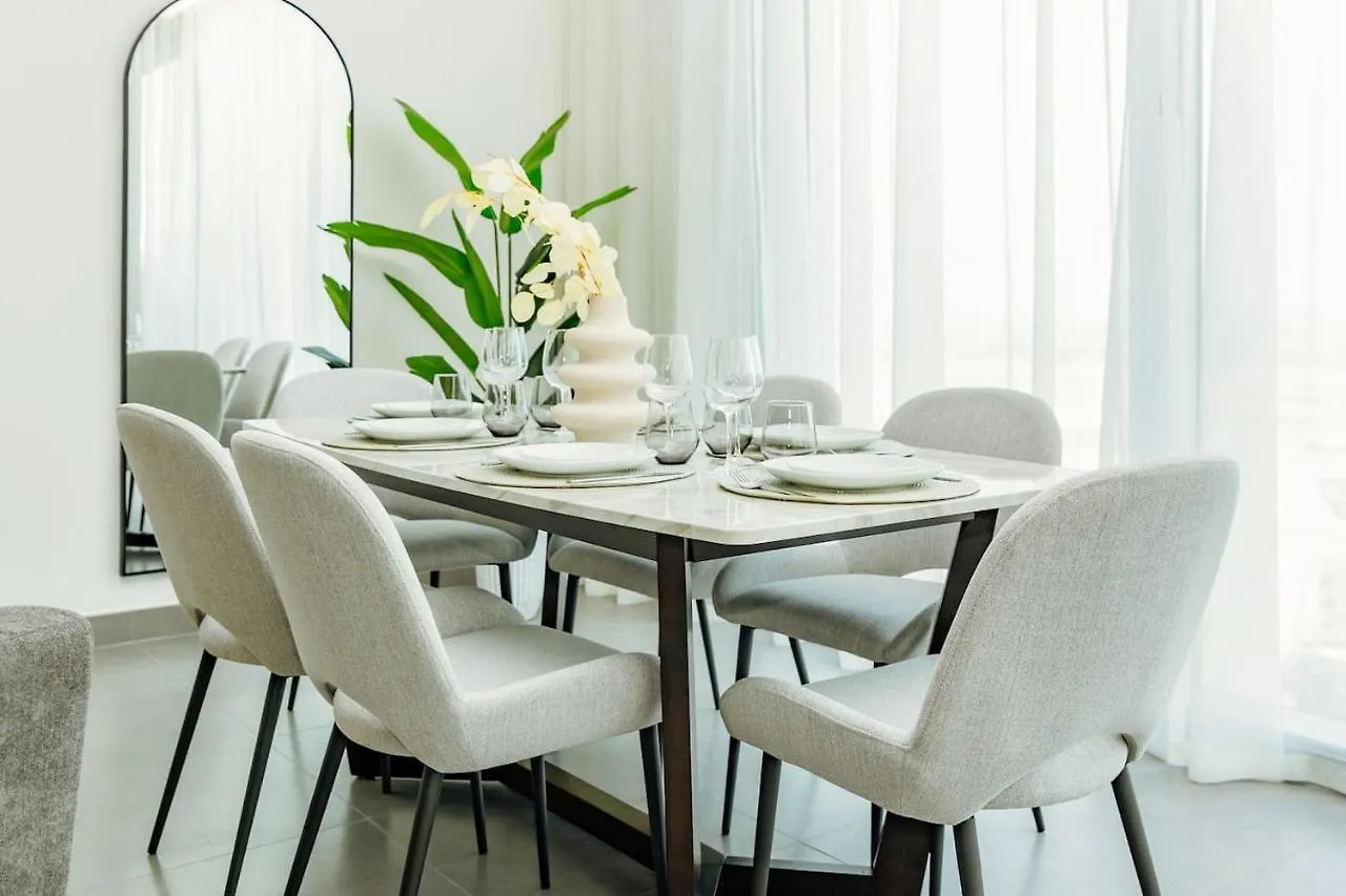 Higuests - Creekside Stylish 3Br Apartment With Views Dubai