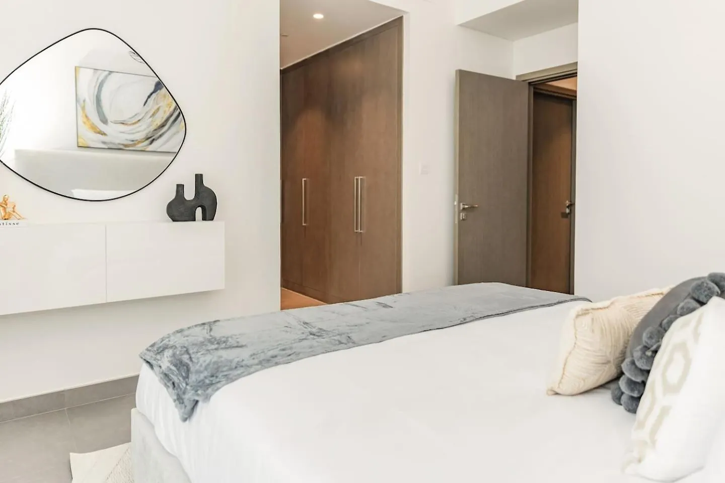 Higuests - Creekside Stylish 3Br Apartment With Views Dubai